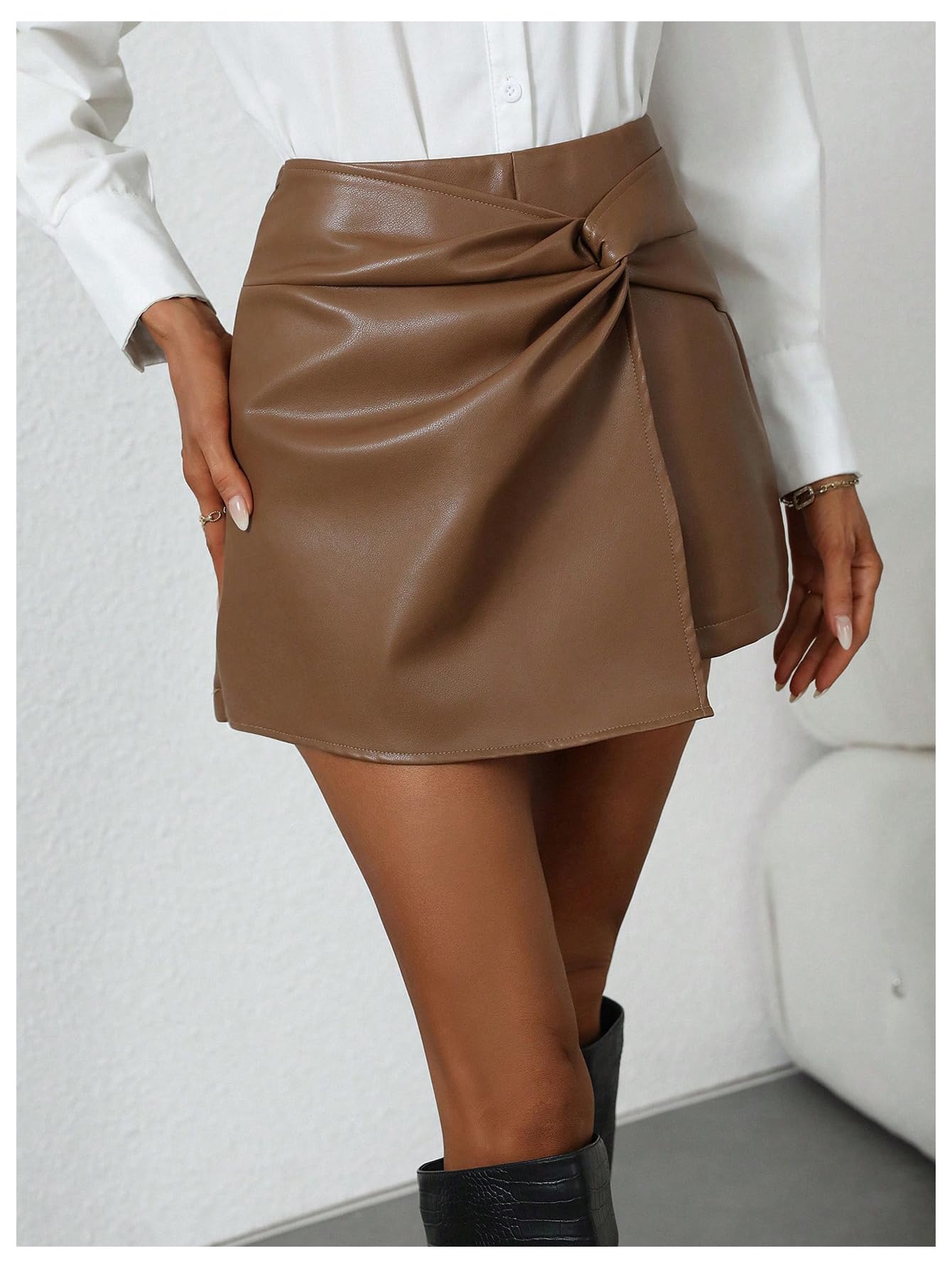 Milumia Women's Twisted Front Pu Leather Skirt Shorts Wrapped Dressy Skorts Coffee Brown X-Large